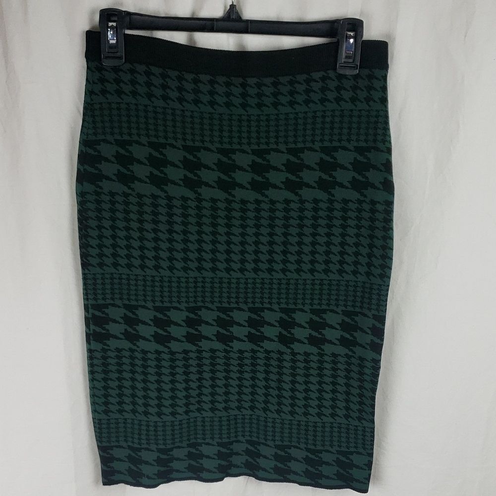 Carmen Marc Valvo Women's Small Green & Black Houndstooth Skirt